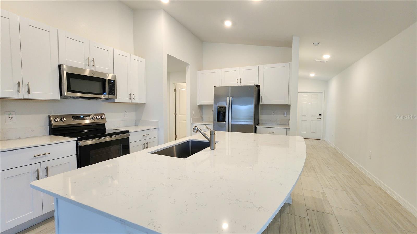 4045 RADIANT MOUNTAIN DR, PLANT CITY, FL, 33565