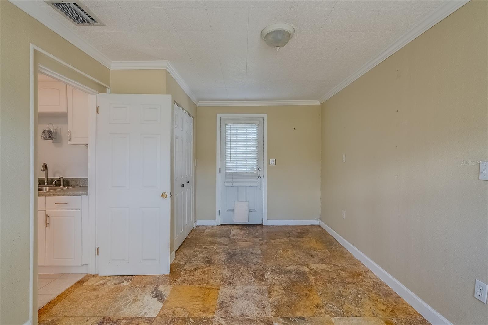 2811 60 AVE N, ST PETERSBURG, FL, 33714