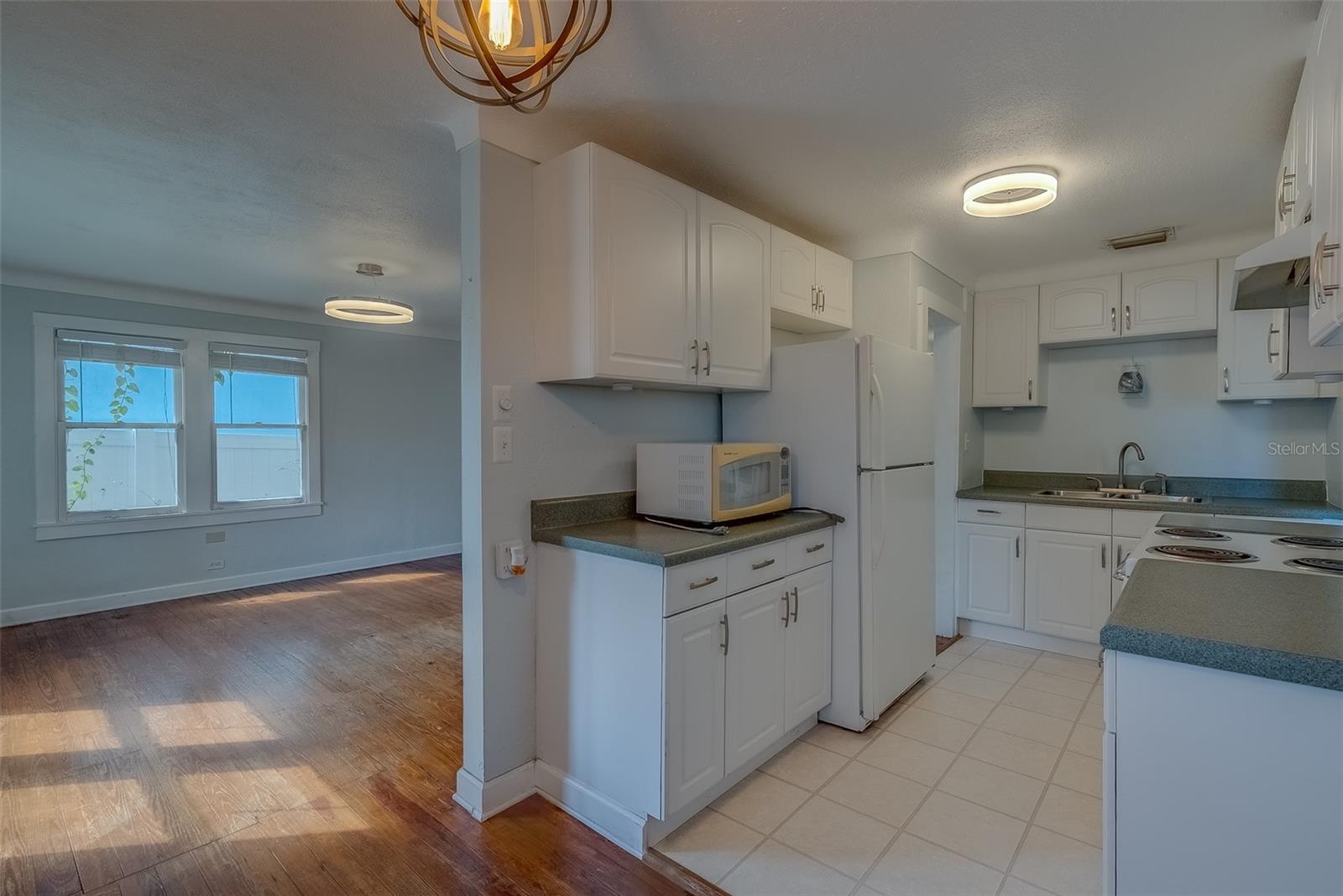 2811 60 AVE N, ST PETERSBURG, FL, 33714