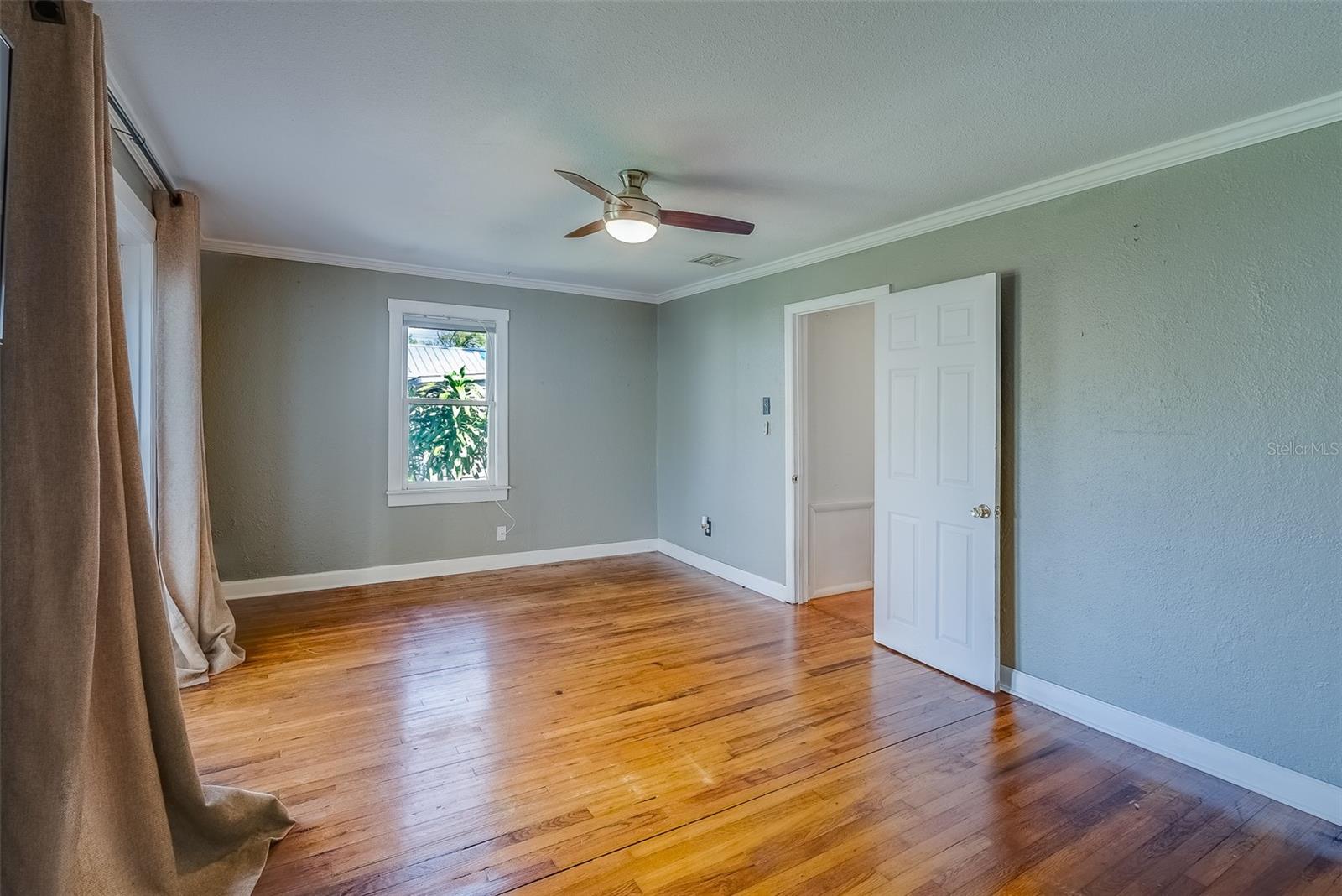 2811 60 AVE N, ST PETERSBURG, FL, 33714