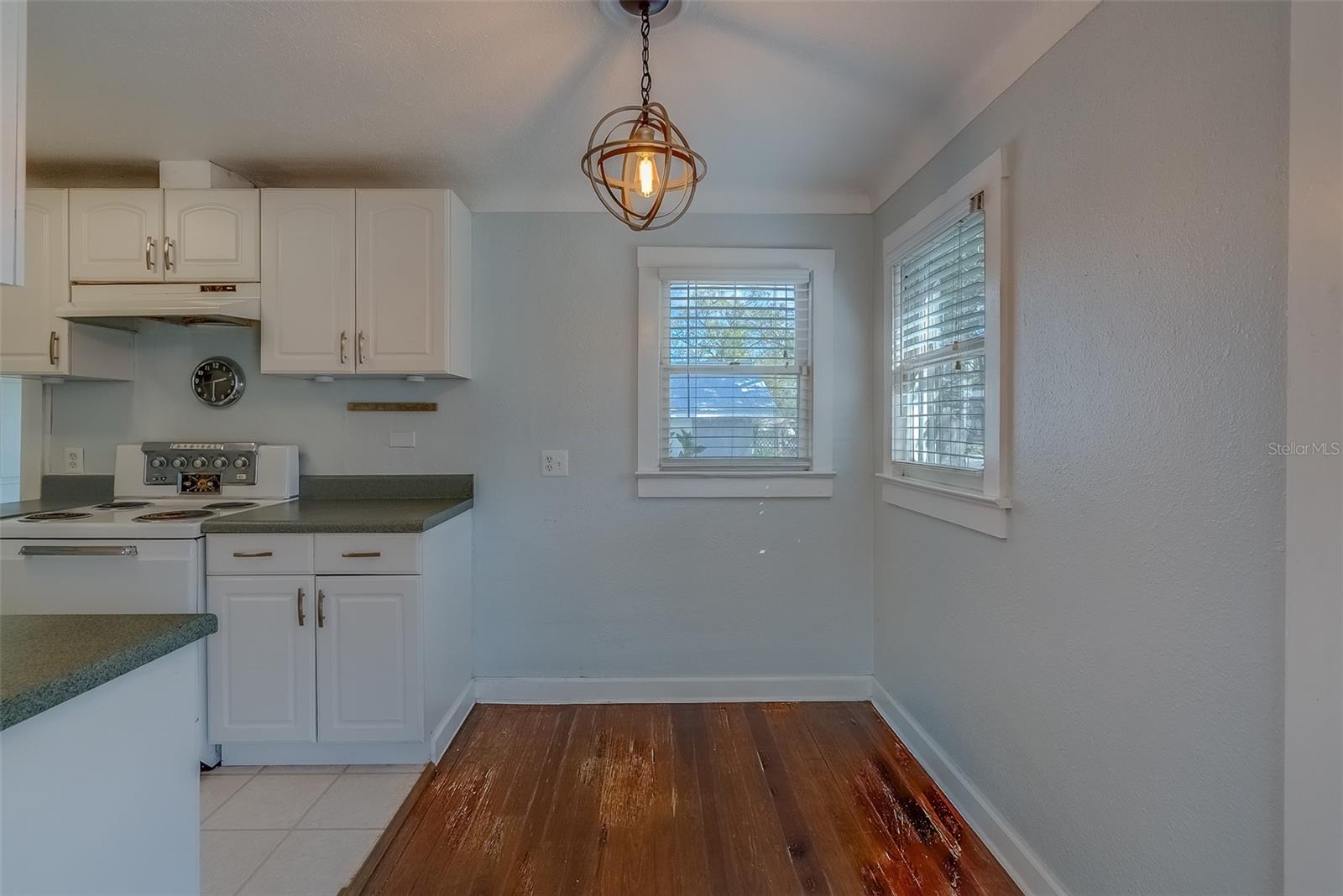 2811 60 AVE N, ST PETERSBURG, FL, 33714