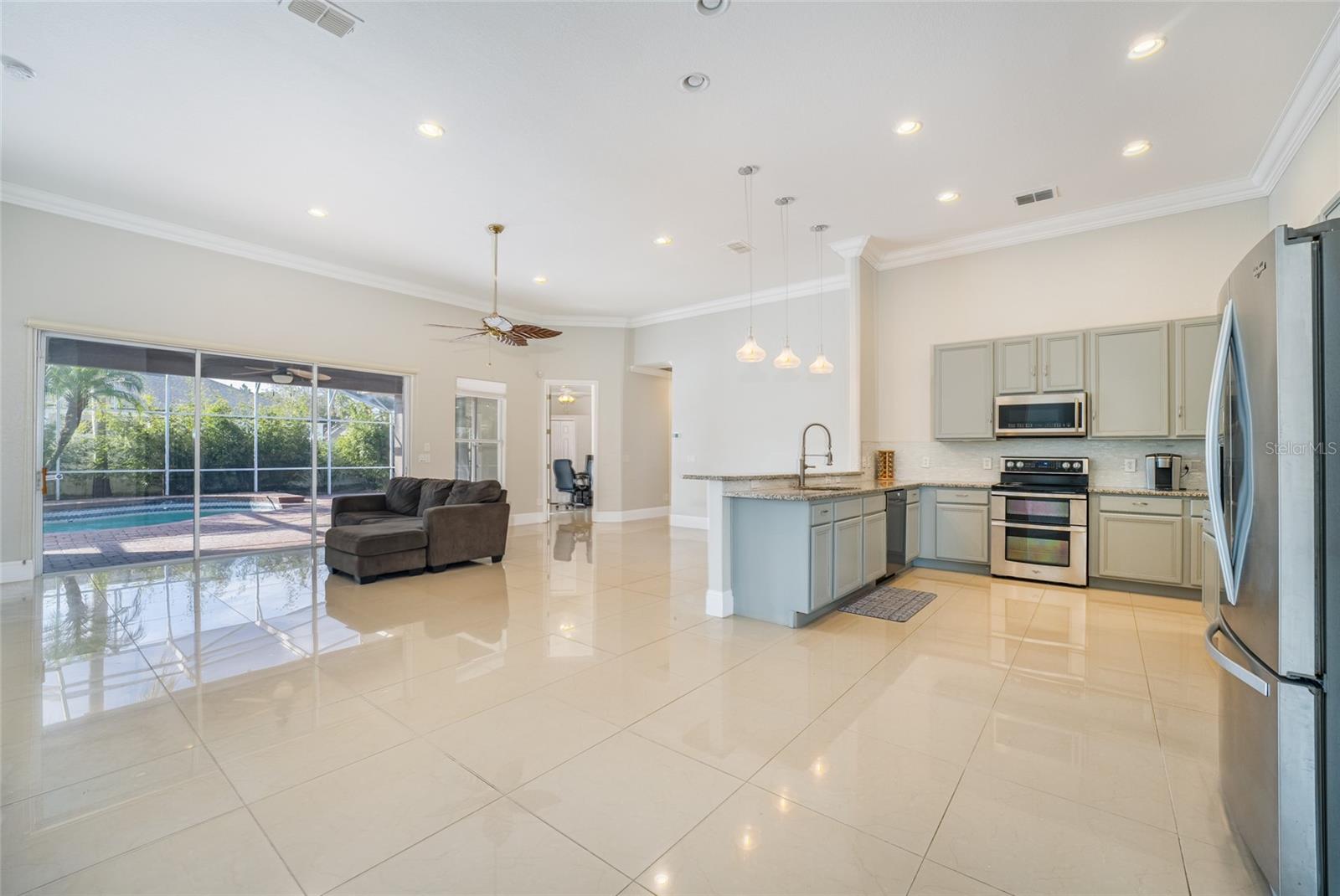 2566 BALLARD AVE, ORLANDO, FL, 32833