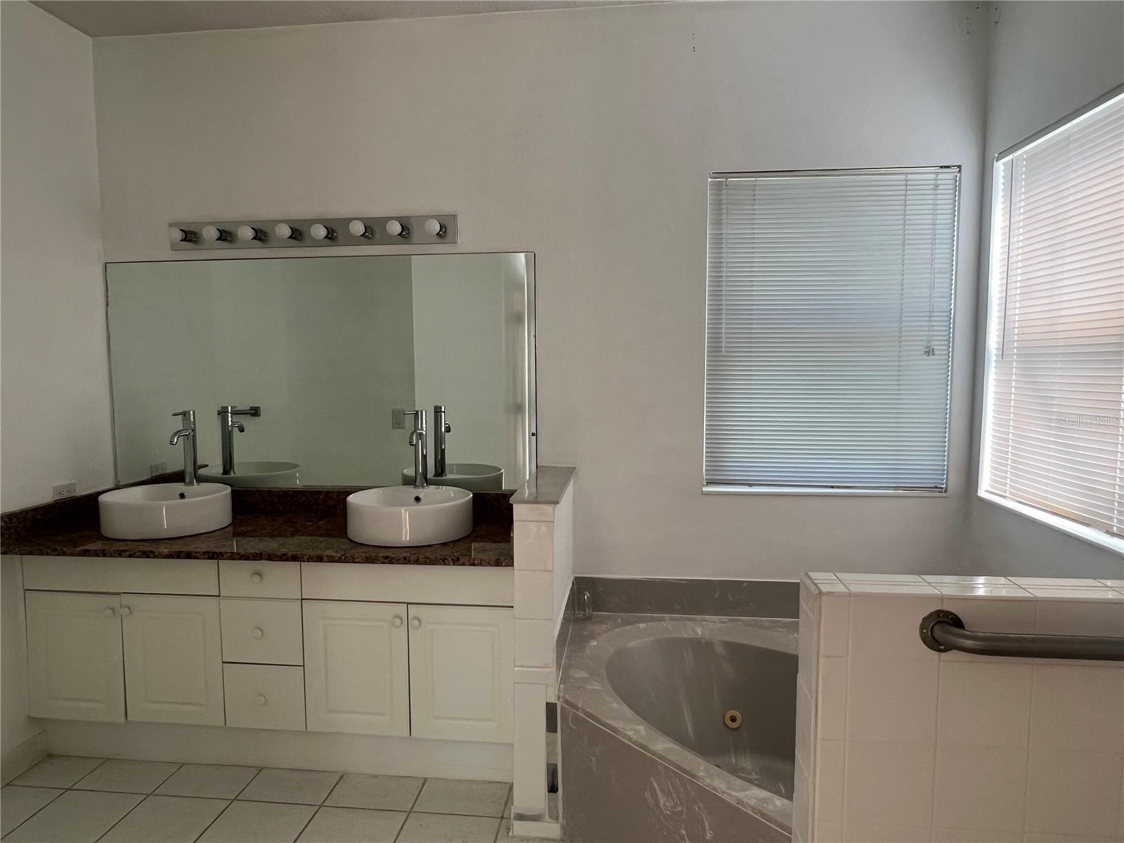 19 FLAMINGO CT, PALM COAST, FL, 32137