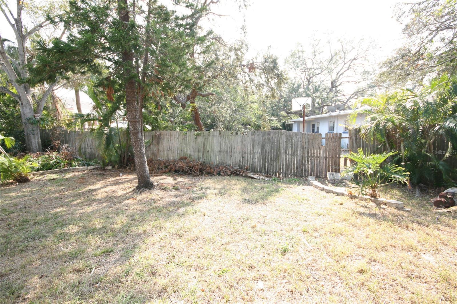 2814 W AVERILL AVE, TAMPA, FL, 33611