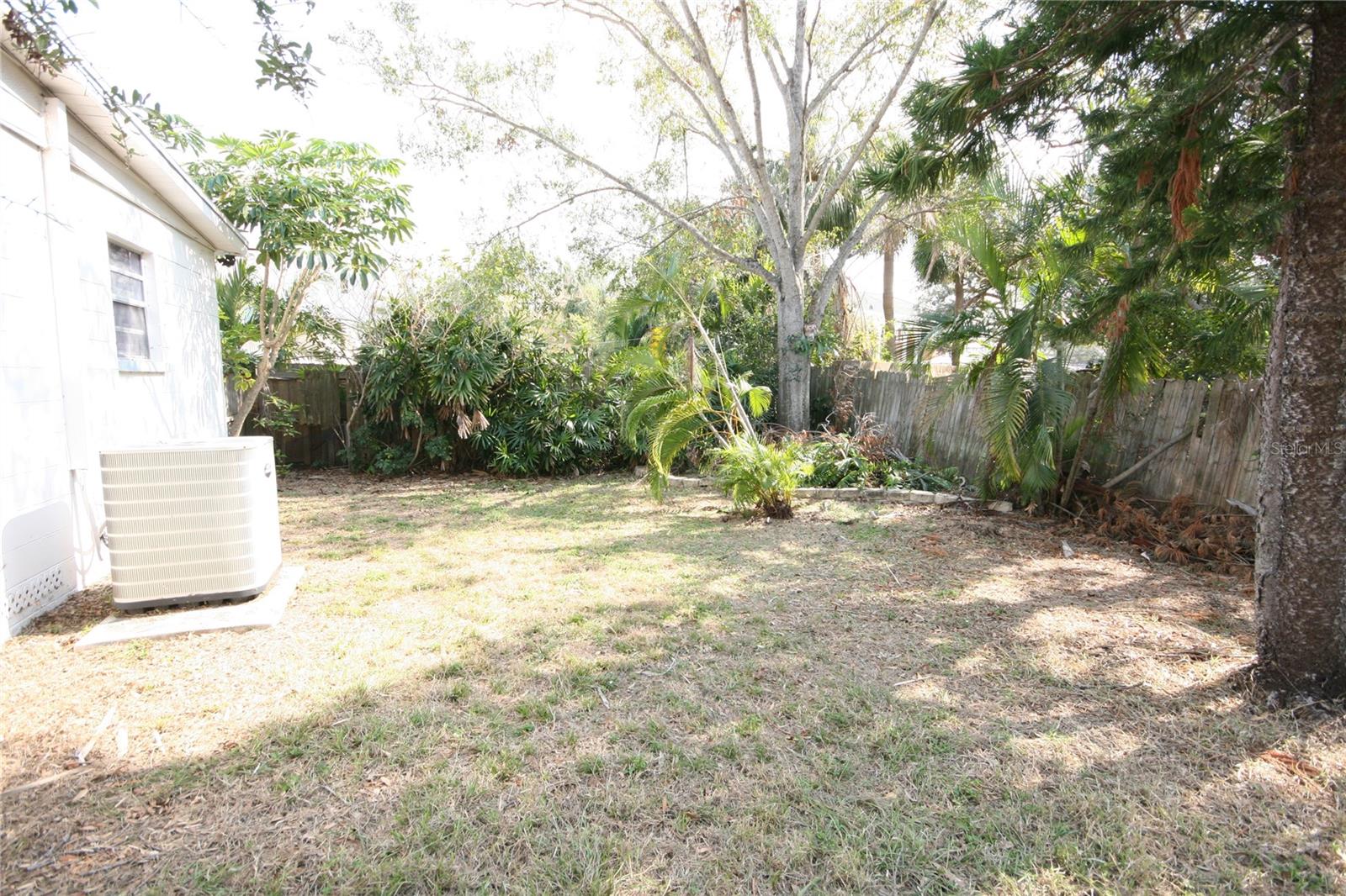 2814 W AVERILL AVE, TAMPA, FL, 33611