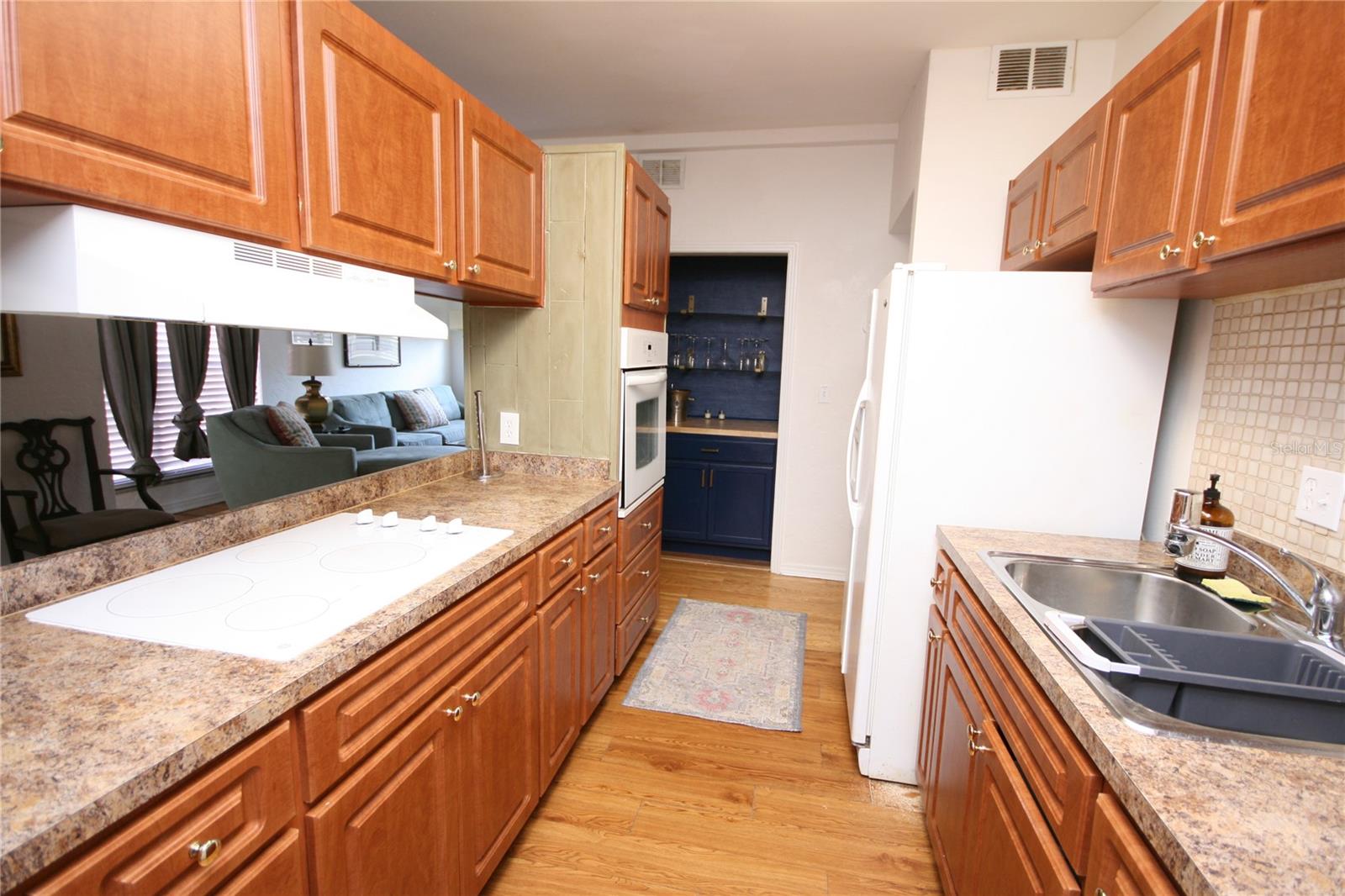 2814 W AVERILL AVE, TAMPA, FL, 33611