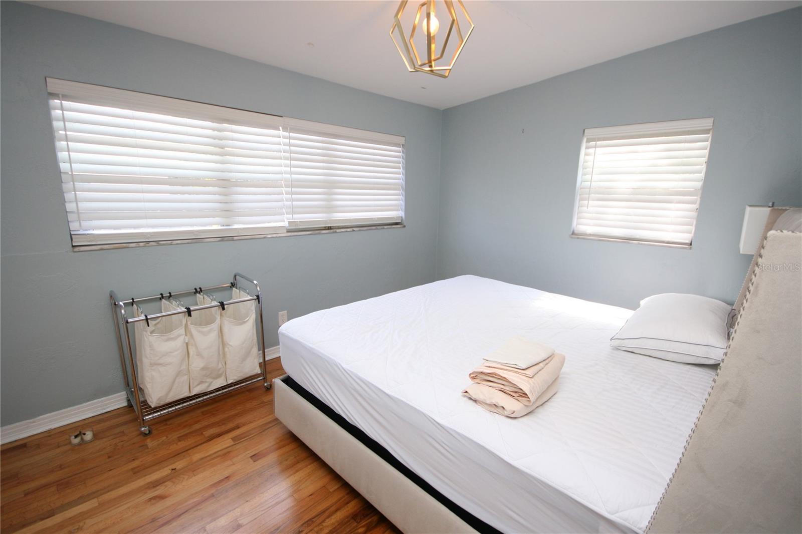 2814 W AVERILL AVE, TAMPA, FL, 33611