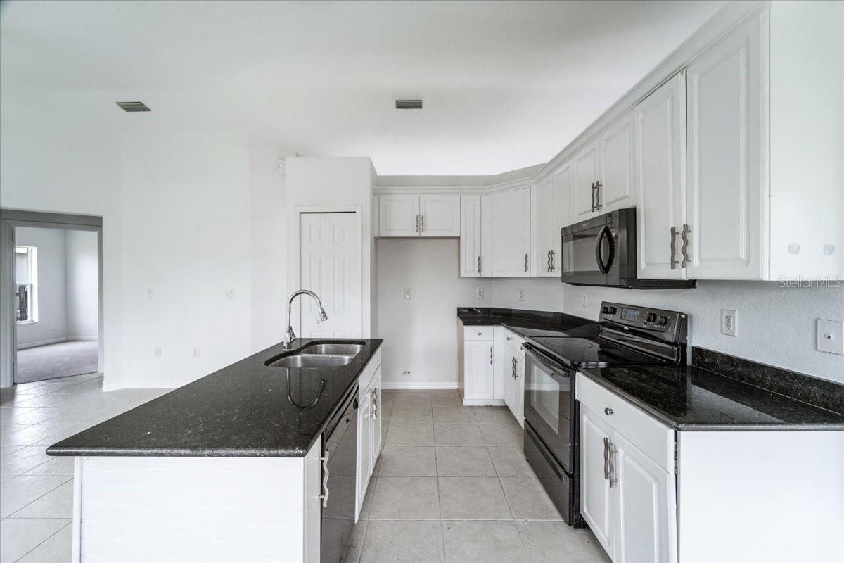 19063 MIAMI BLVD, FORT MYERS, FL, 33912