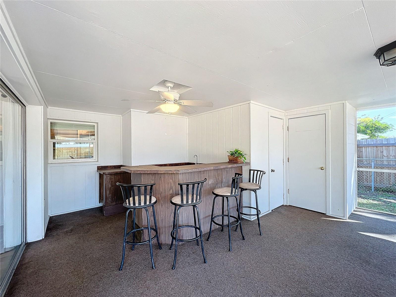3150 LAKE RIDGE DR, SARASOTA, FL, 34237