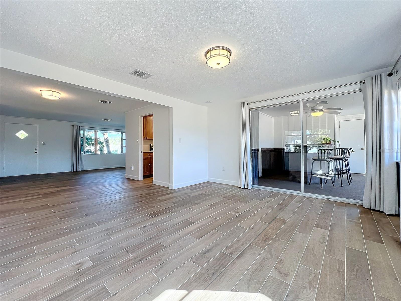 3150 LAKE RIDGE DR, SARASOTA, FL, 34237