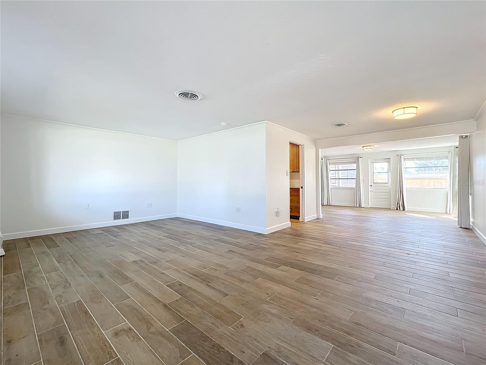 3150 LAKE RIDGE DR, SARASOTA, FL, 34237