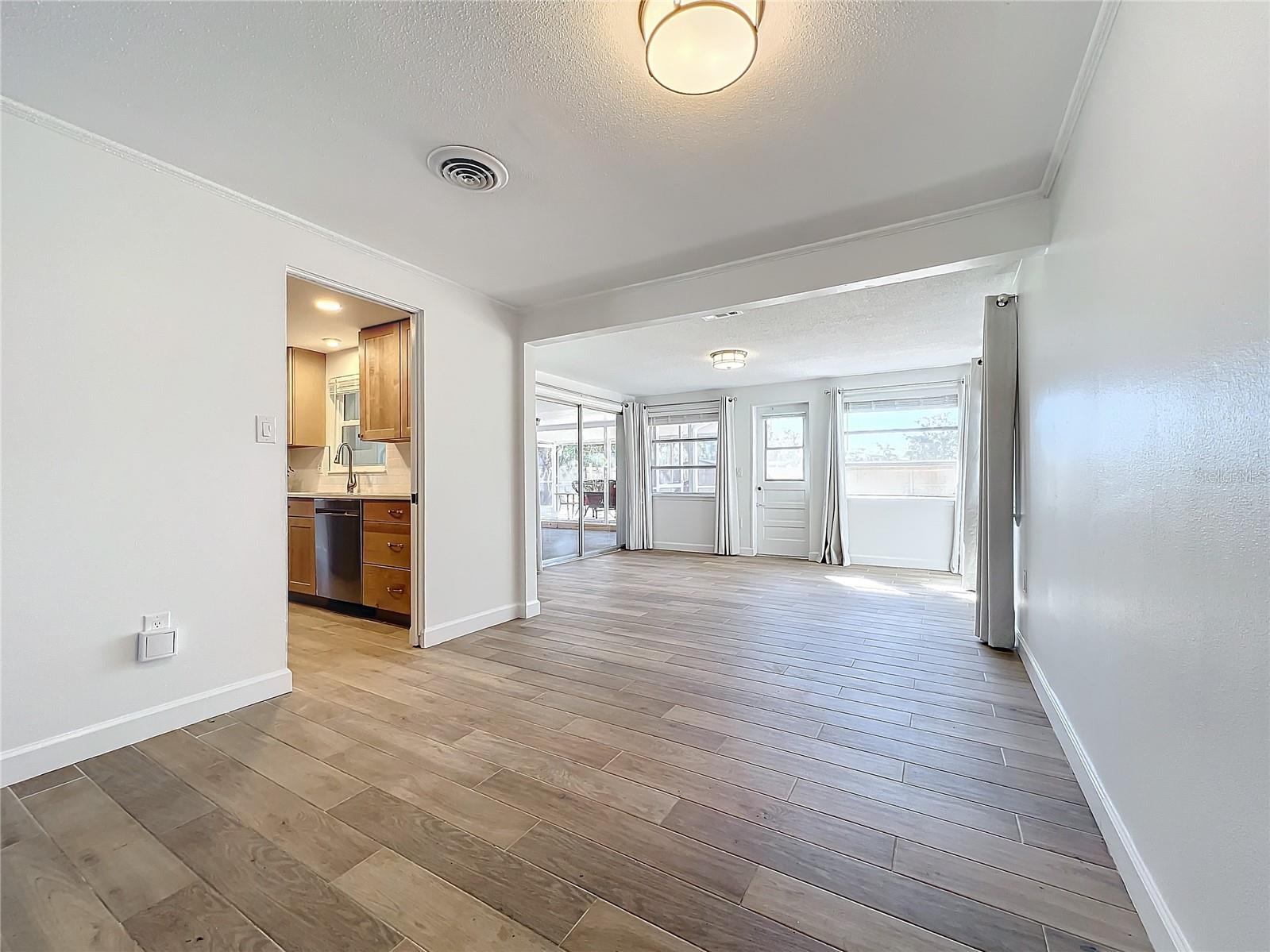 3150 LAKE RIDGE DR, SARASOTA, FL, 34237