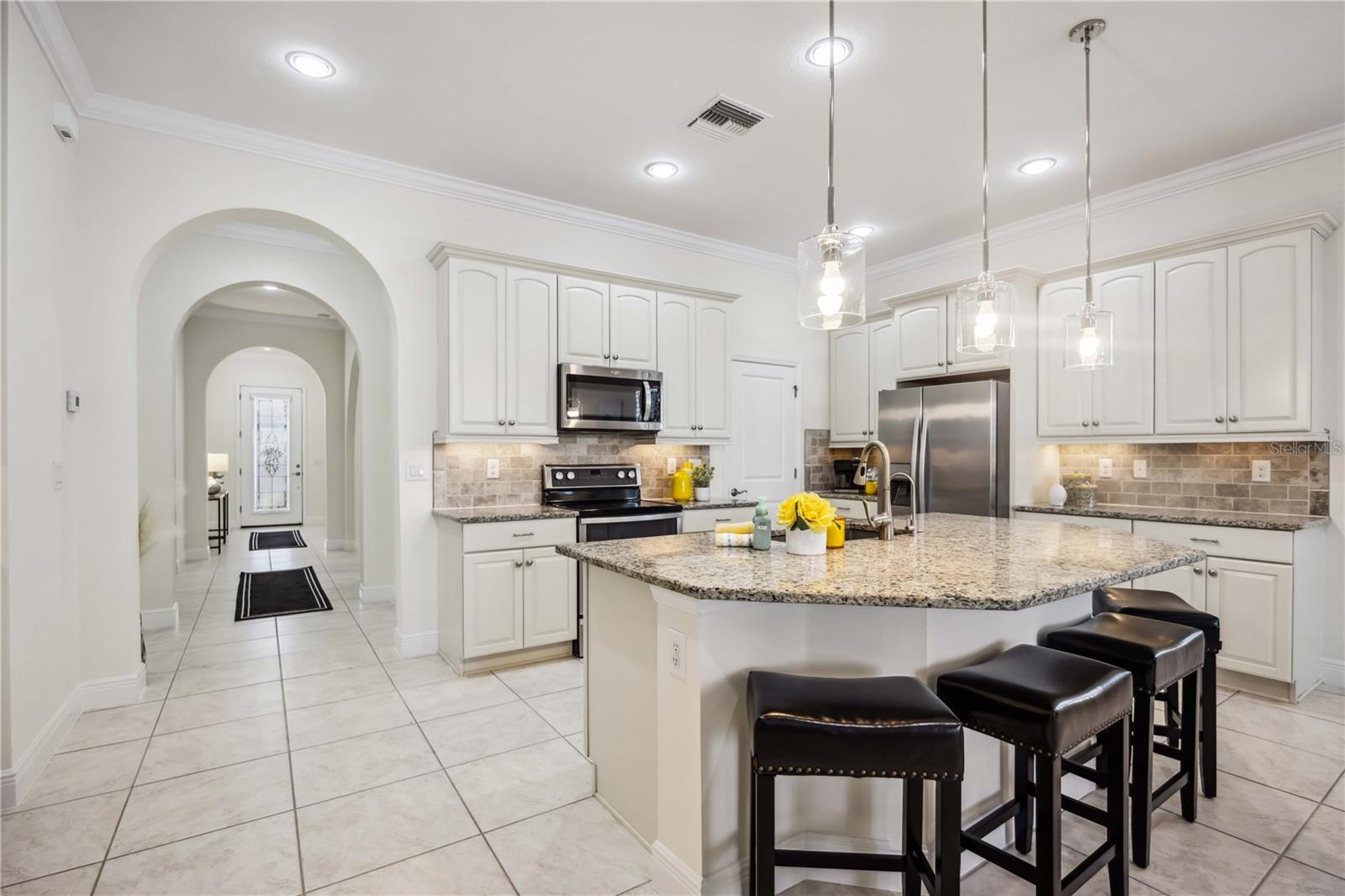 23703 WAVERLY CIR, VENICE, FL, 34293