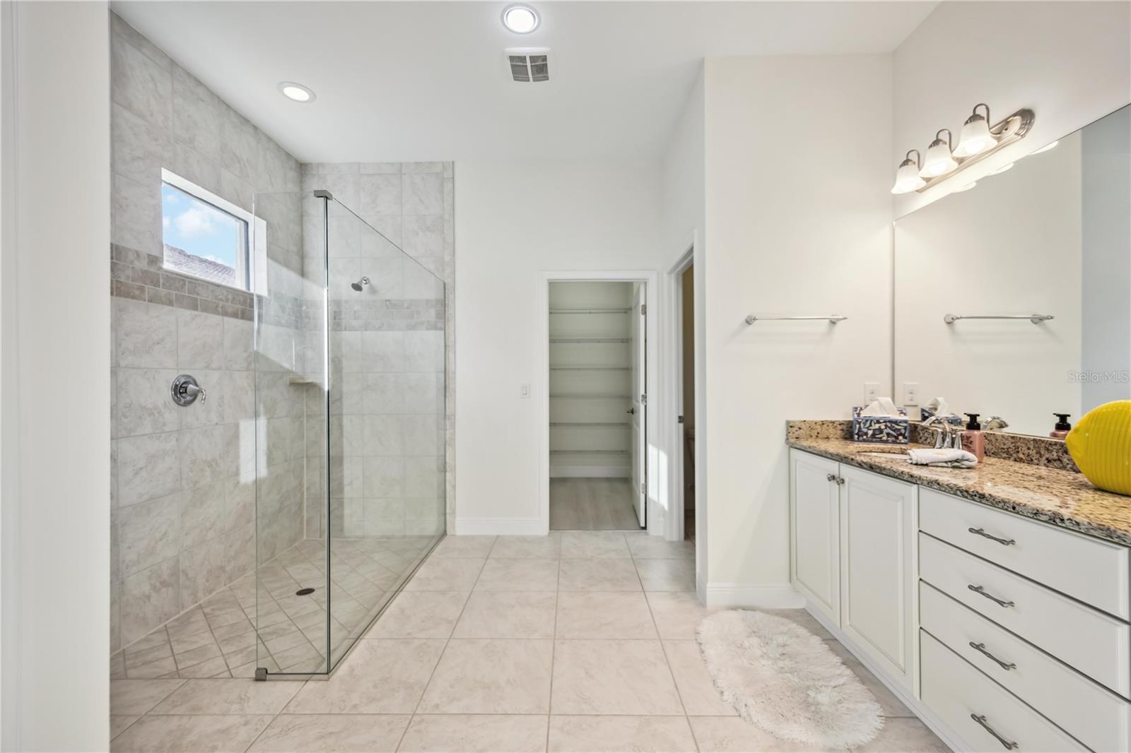 23703 WAVERLY CIR, VENICE, FL, 34293
