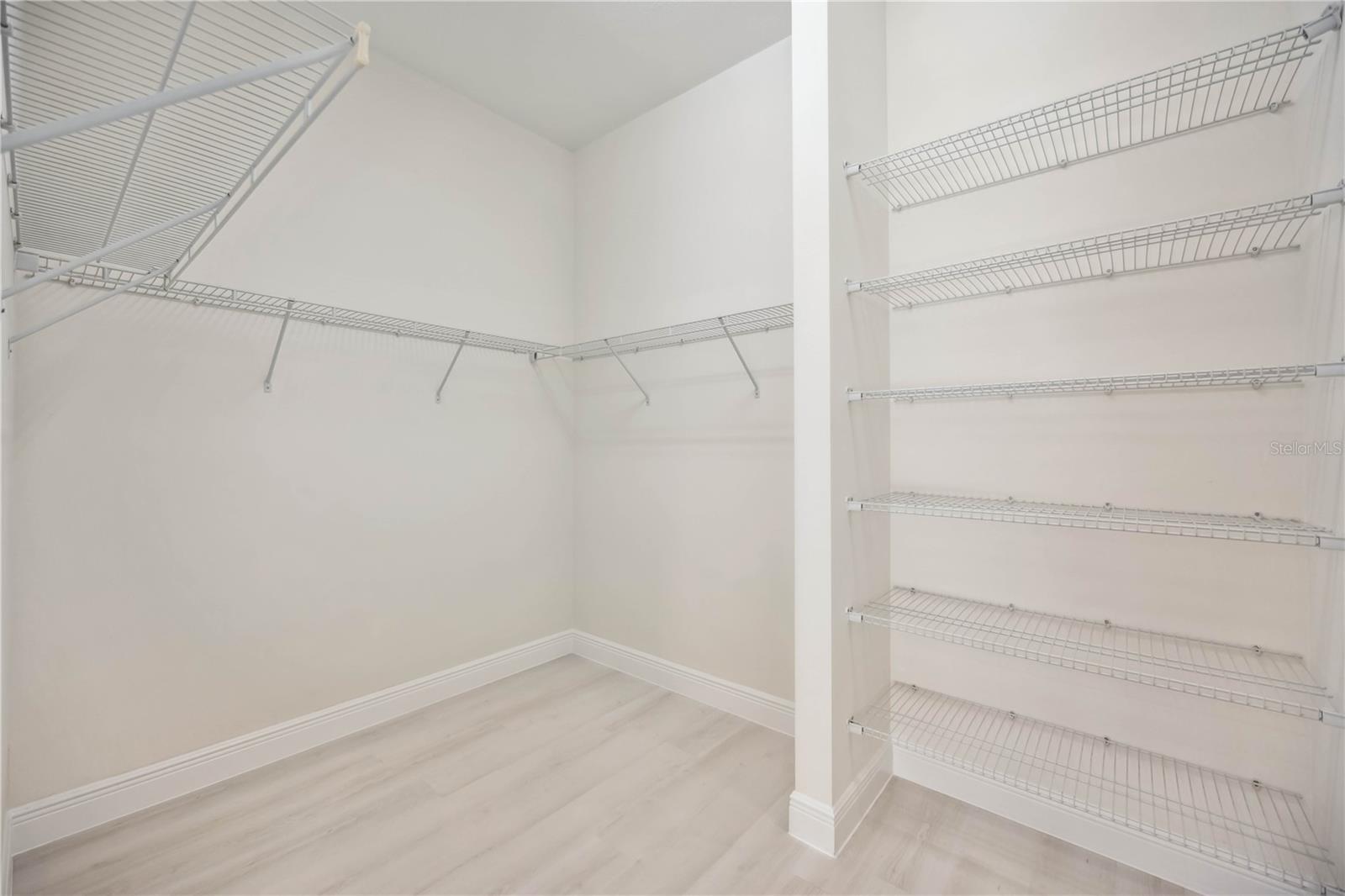 23703 WAVERLY CIR, VENICE, FL, 34293