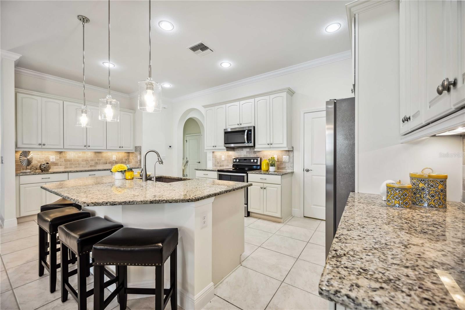 23703 WAVERLY CIR, VENICE, FL, 34293