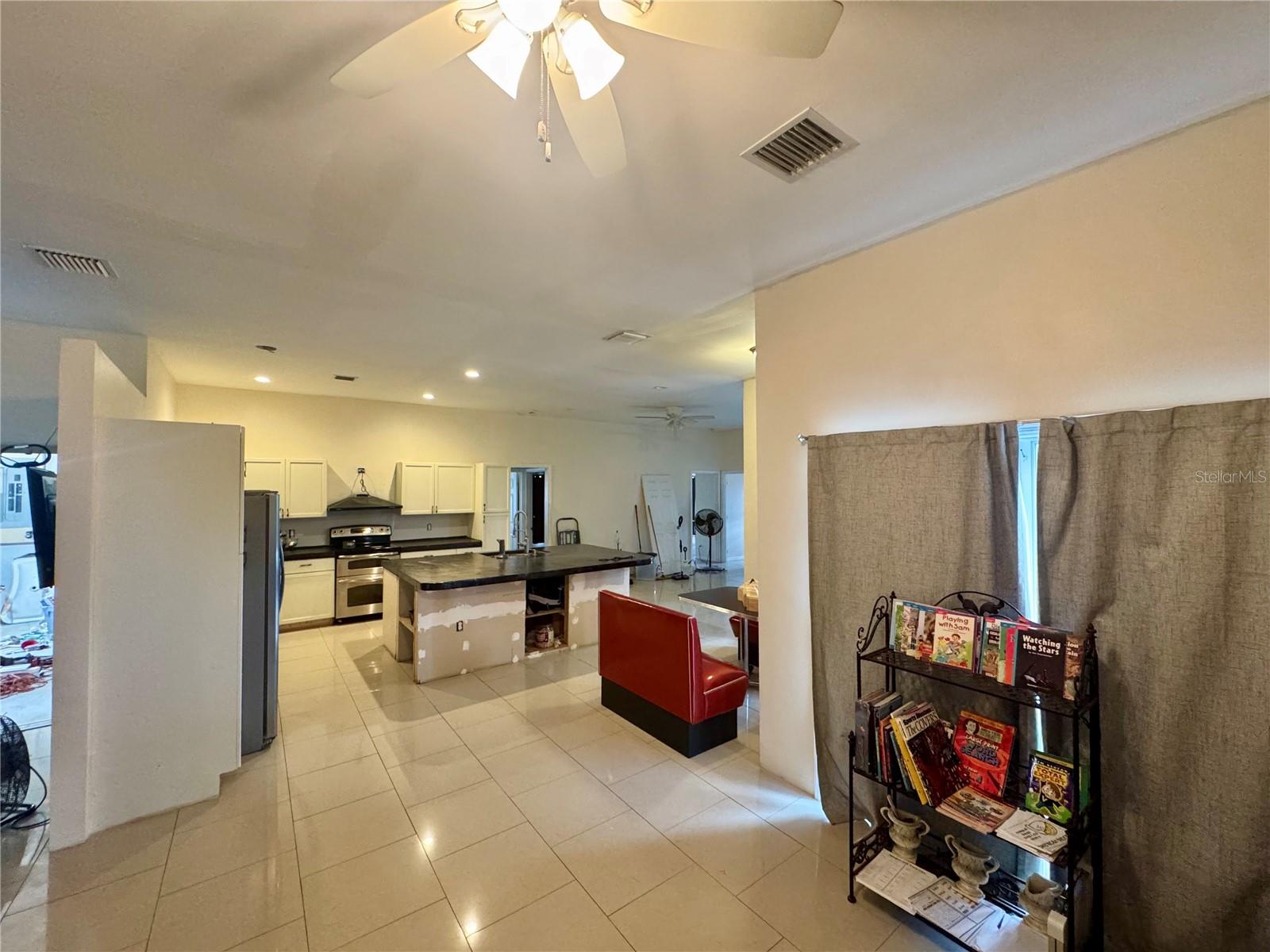 906 E 10TH ST, LEHIGH ACRES, FL, 33972