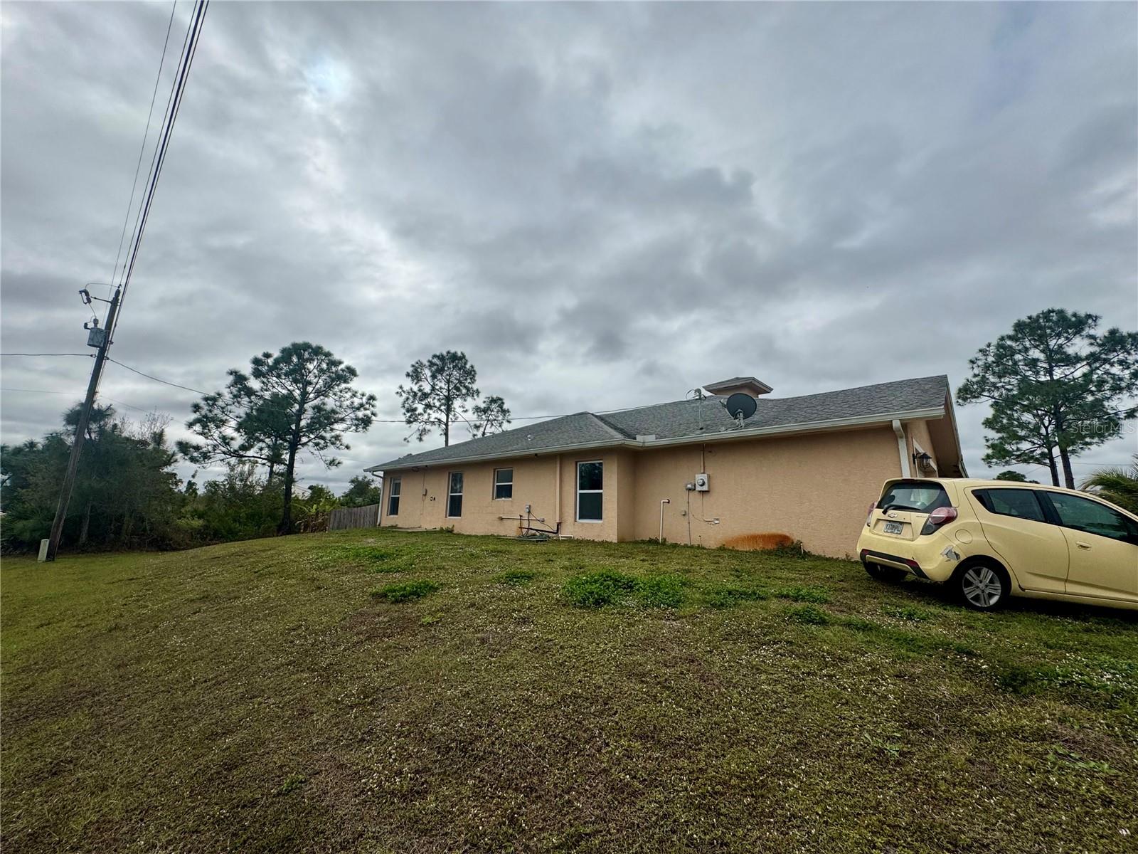 906 E 10TH ST, LEHIGH ACRES, FL, 33972
