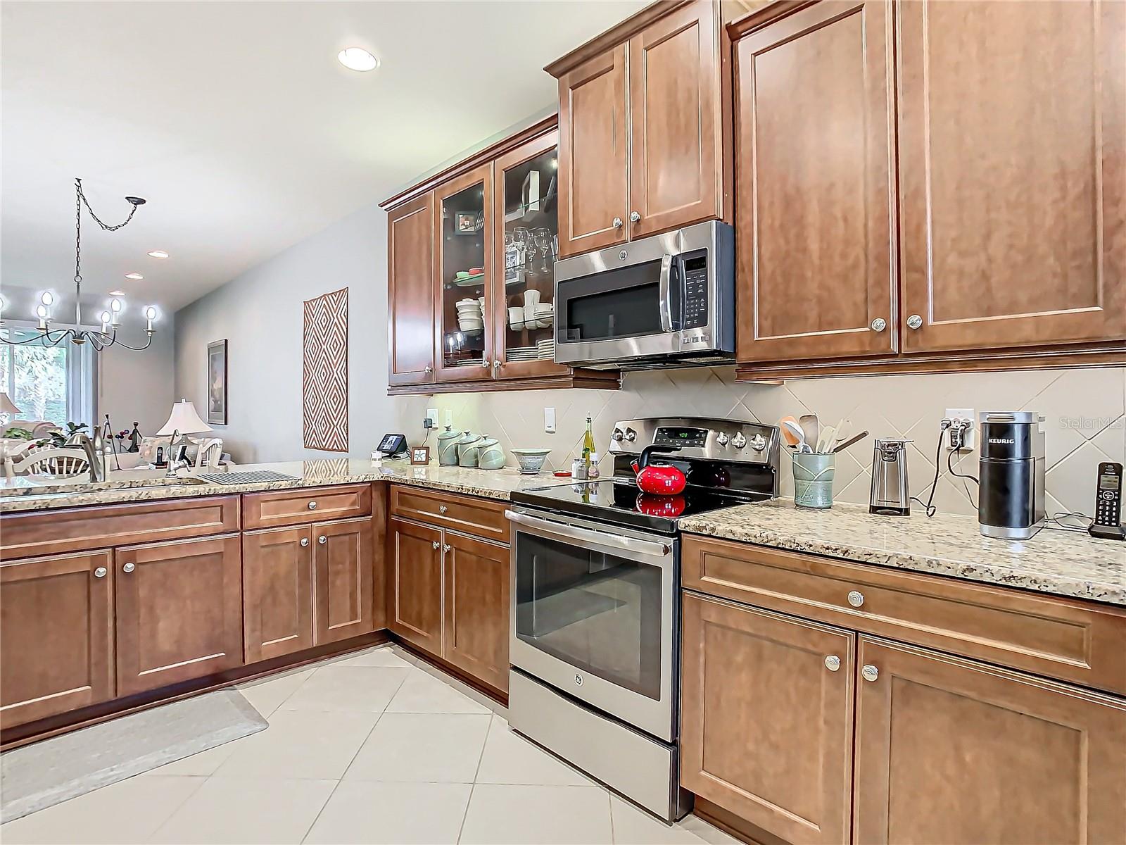 15724 AURORA LAKE CIR, WIMAUMA, FL, 33598