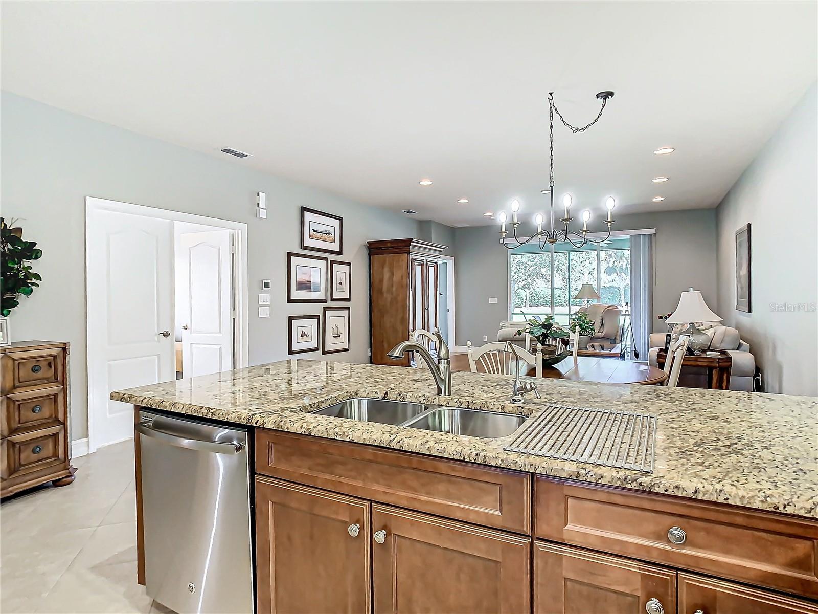 15724 AURORA LAKE CIR, WIMAUMA, FL, 33598