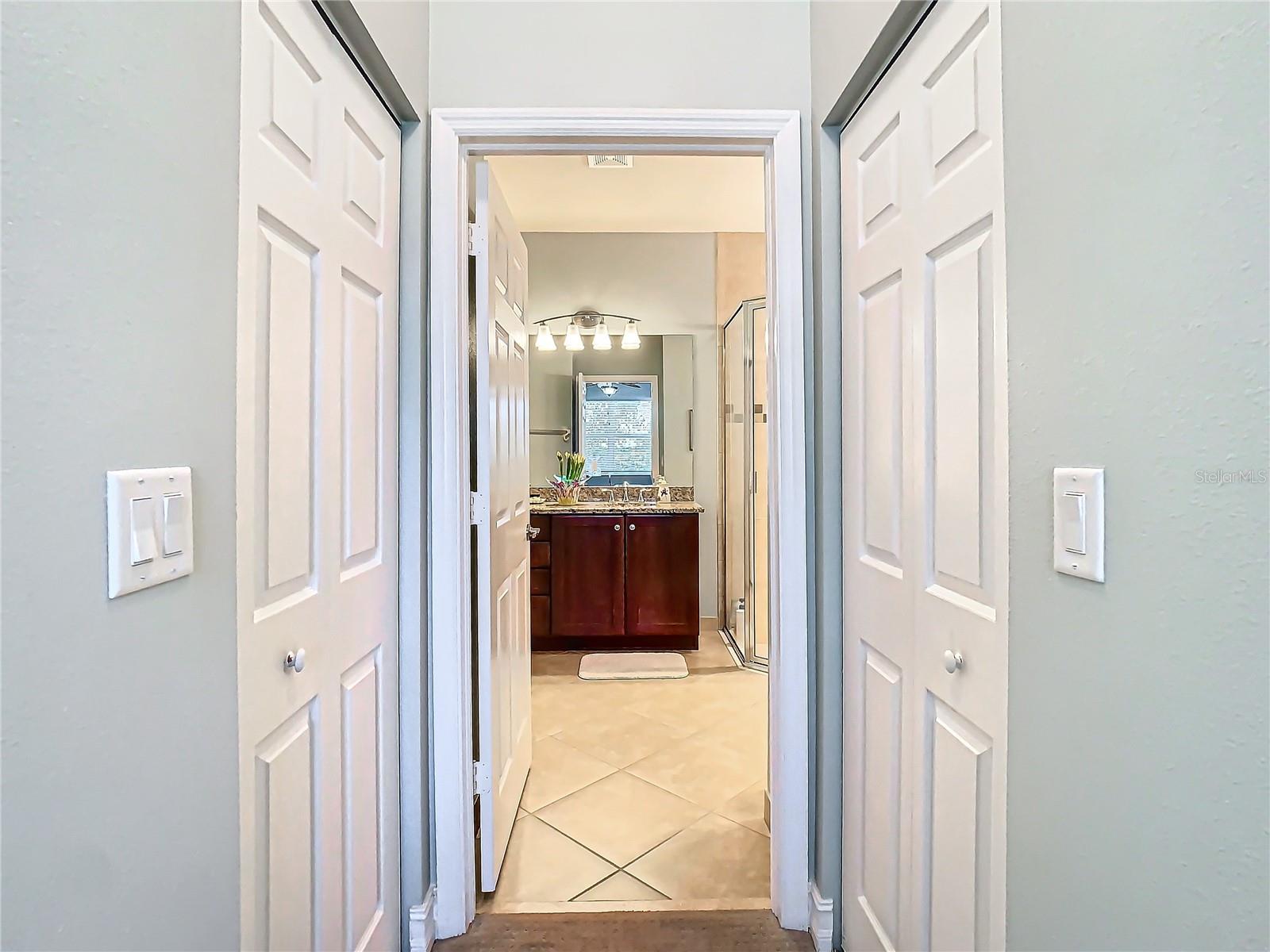 15724 AURORA LAKE CIR, WIMAUMA, FL, 33598