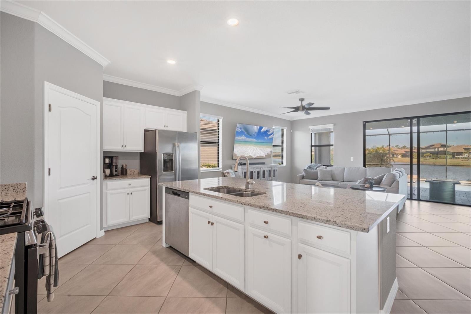 6534 CLAIRBORNE LN, LAKEWOOD RANCH, FL, 34211