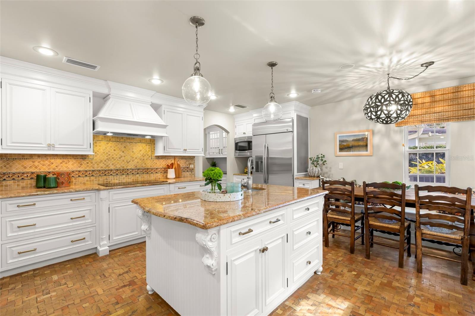 4306 W SWANN AVE, TAMPA, FL, 33609