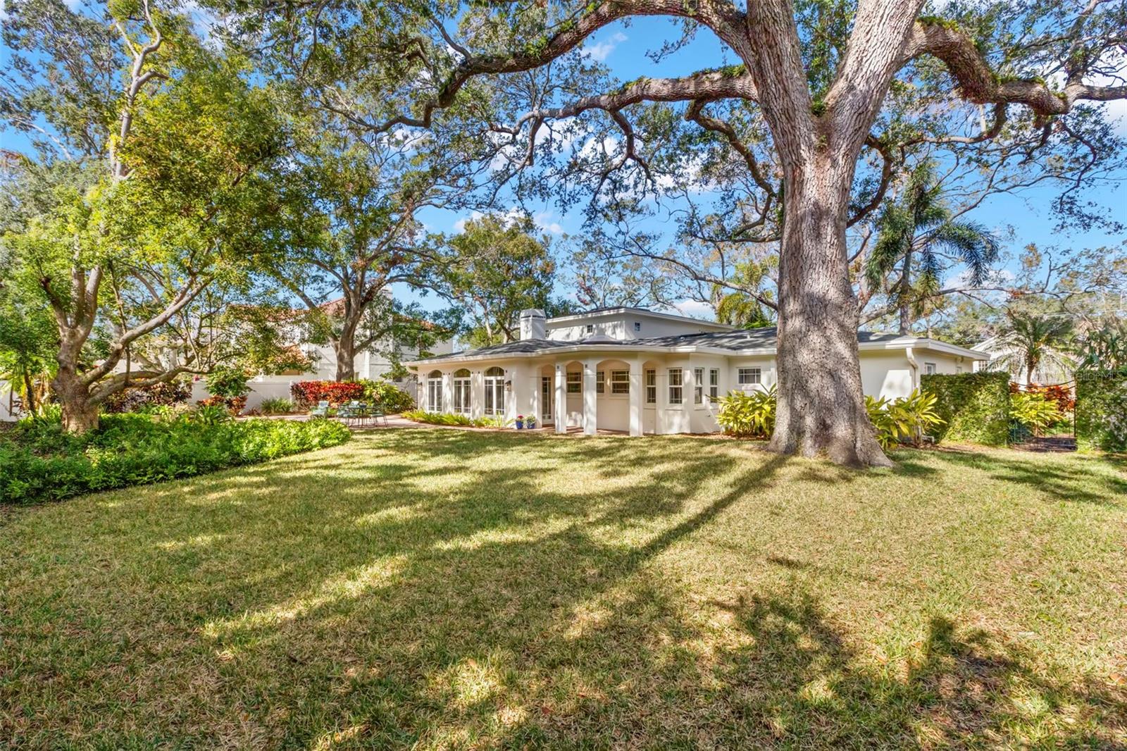 4306 W SWANN AVE, TAMPA, FL, 33609