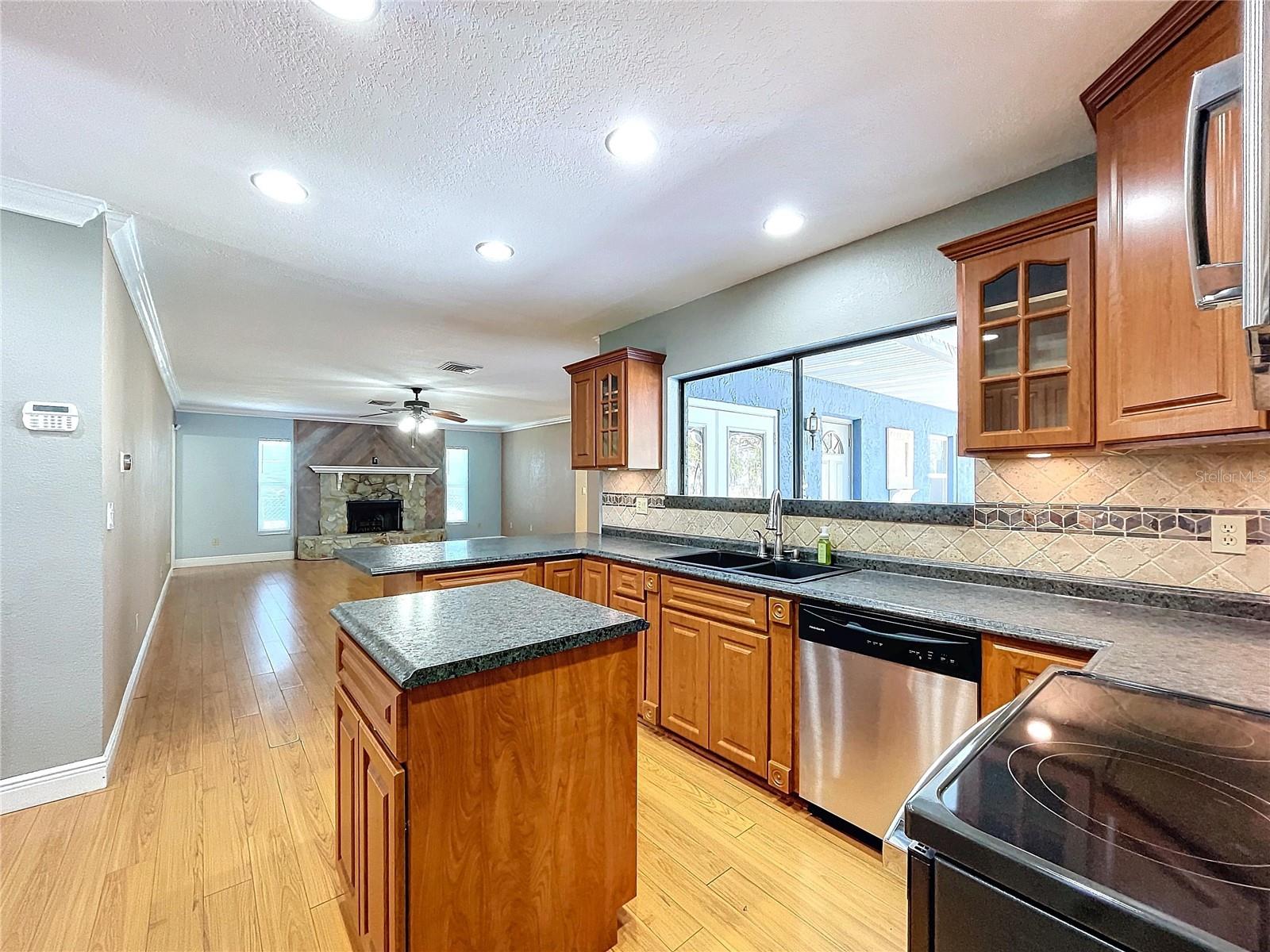 1126 SHADOWBROOK DR N, LAKELAND, FL, 33813