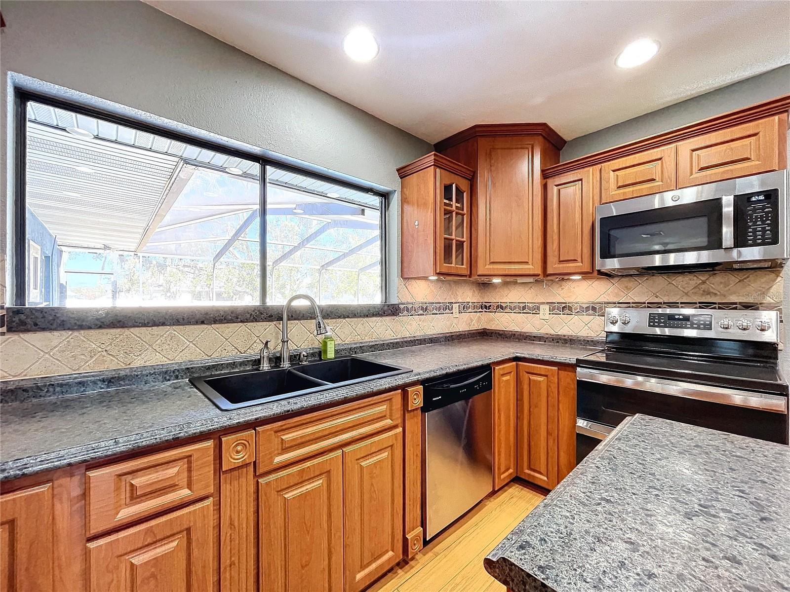 1126 SHADOWBROOK DR N, LAKELAND, FL, 33813