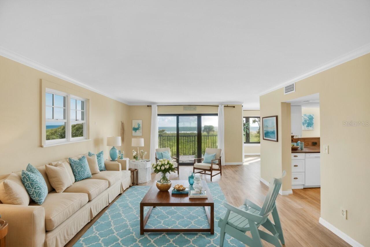 1700 OCEAN DR #202, VERO BEACH, FL, 32963