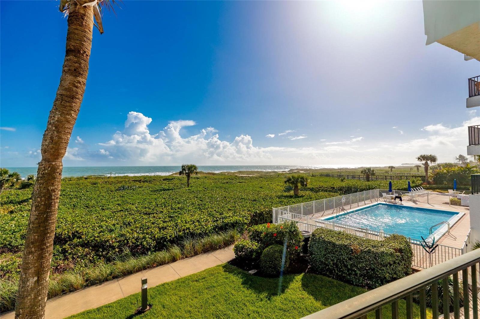 1700 OCEAN DR #202, VERO BEACH, FL, 32963