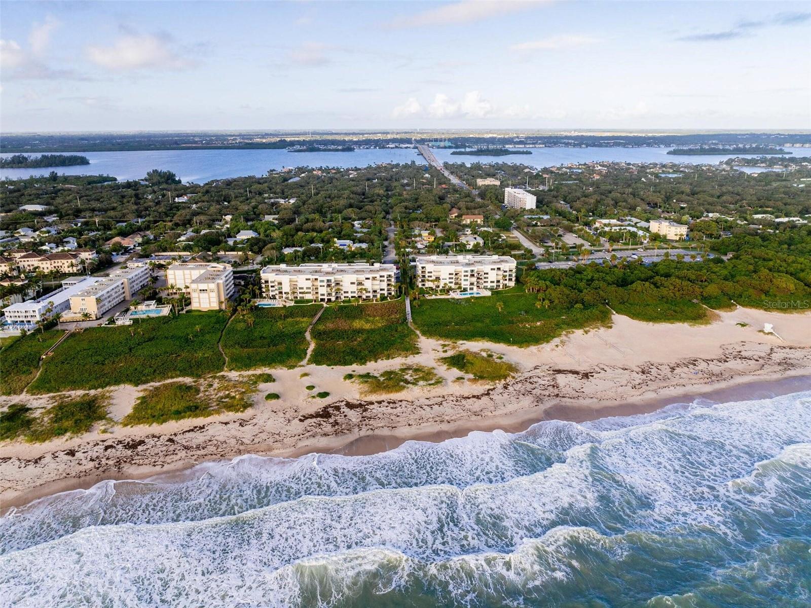 1700 OCEAN DR #202, VERO BEACH, FL, 32963