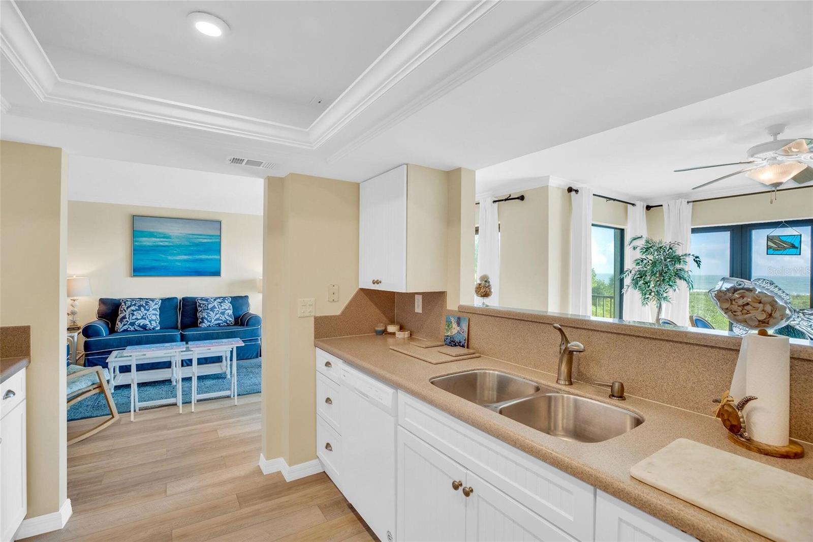 1700 OCEAN DR #202, VERO BEACH, FL, 32963