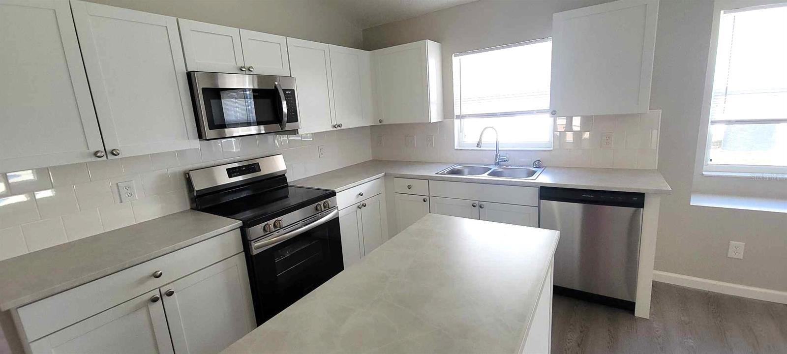 236 ROCHESTER LOOP, DAVENPORT, FL, 33897