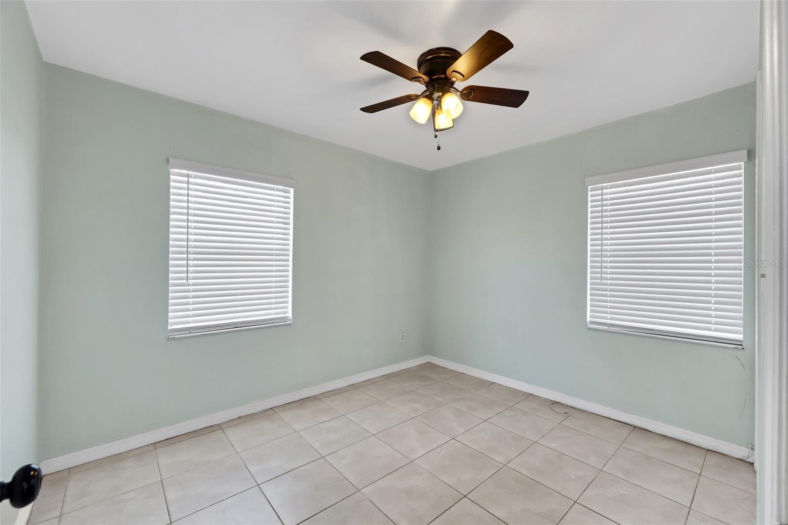 4006 FAWN CIR, TAMPA, FL, 33610
