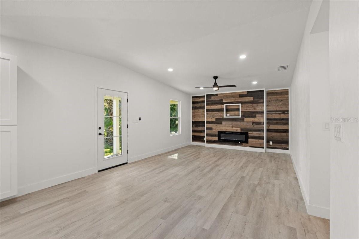 642 BELLEVUE AVE, DAYTONA BEACH, FL, 32114