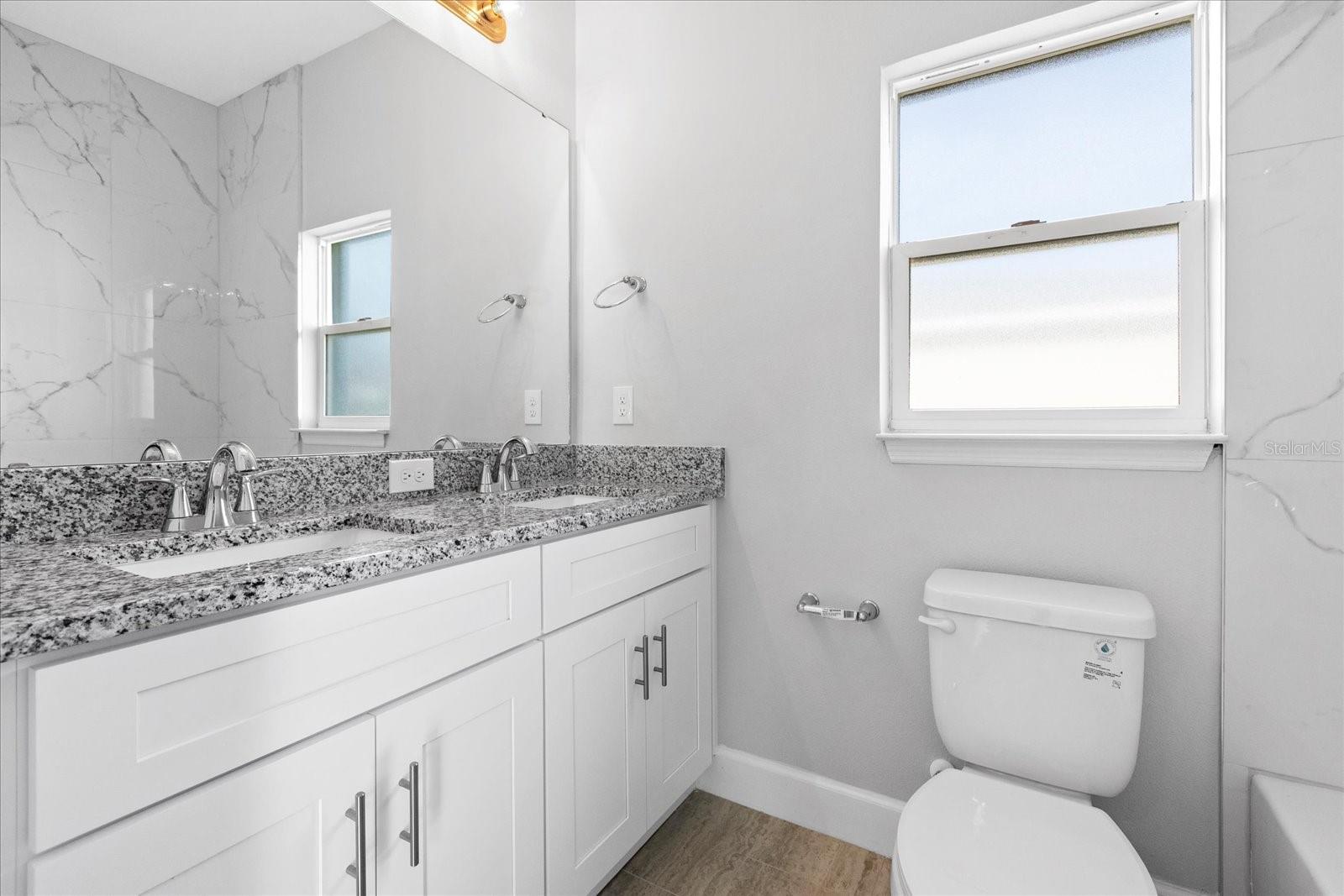 102 BRIXHAM CT, KISSIMMEE, FL, 34758