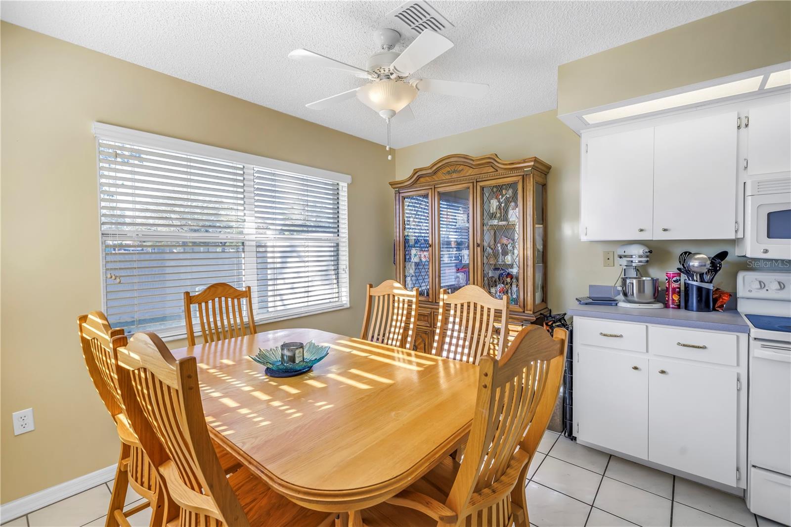 8954 ANTIGUA DR, SEMINOLE, FL, 33777