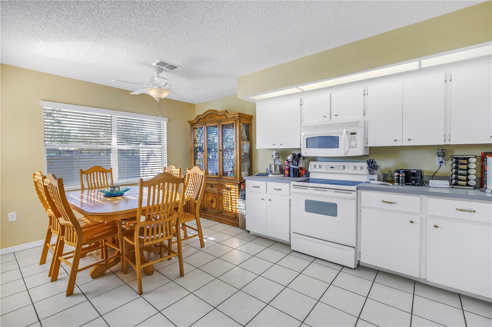 8954 ANTIGUA DR, SEMINOLE, FL, 33777