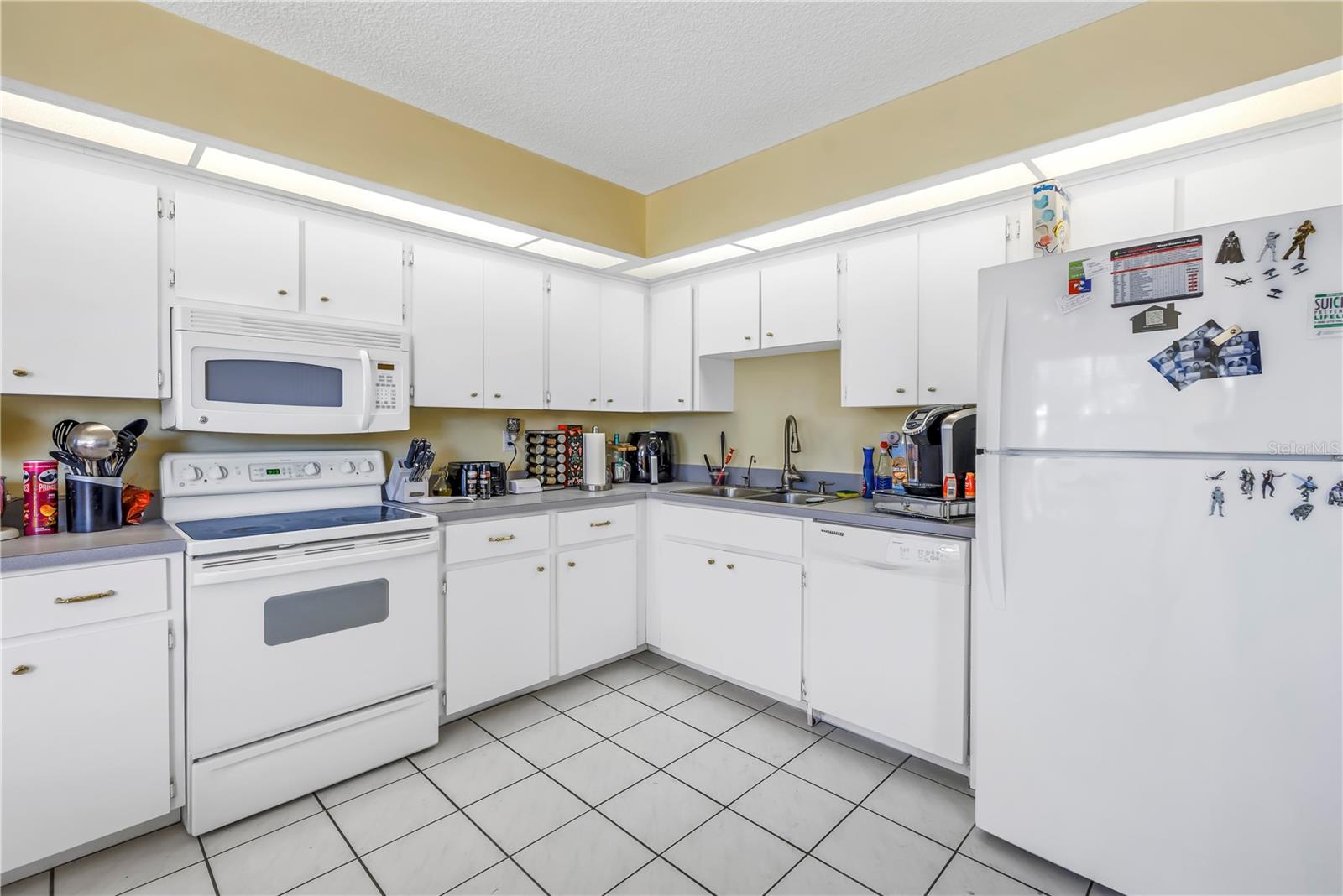 8954 ANTIGUA DR, SEMINOLE, FL, 33777