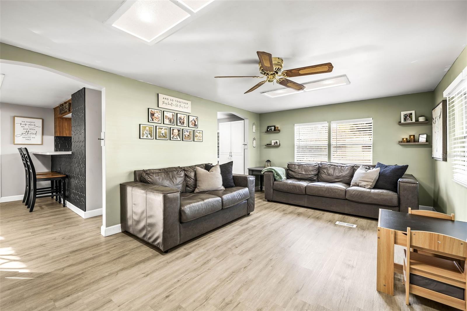 6129 MANGROVE DR, WESLEY CHAPEL, FL, 33544