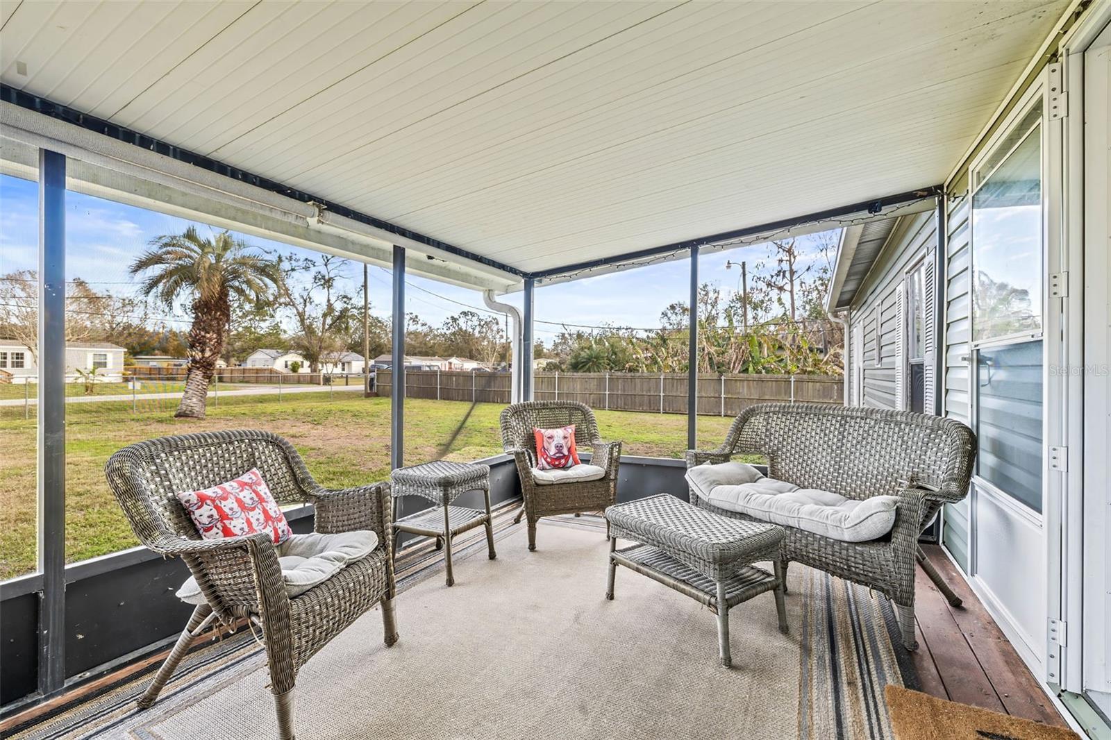 6129 MANGROVE DR, WESLEY CHAPEL, FL, 33544