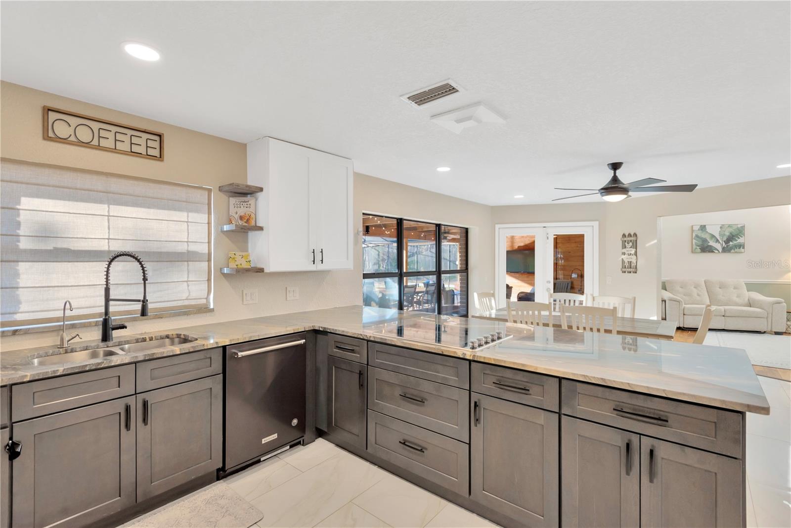 25209 BUNTING CIR, LAND O LAKES, FL, 34639