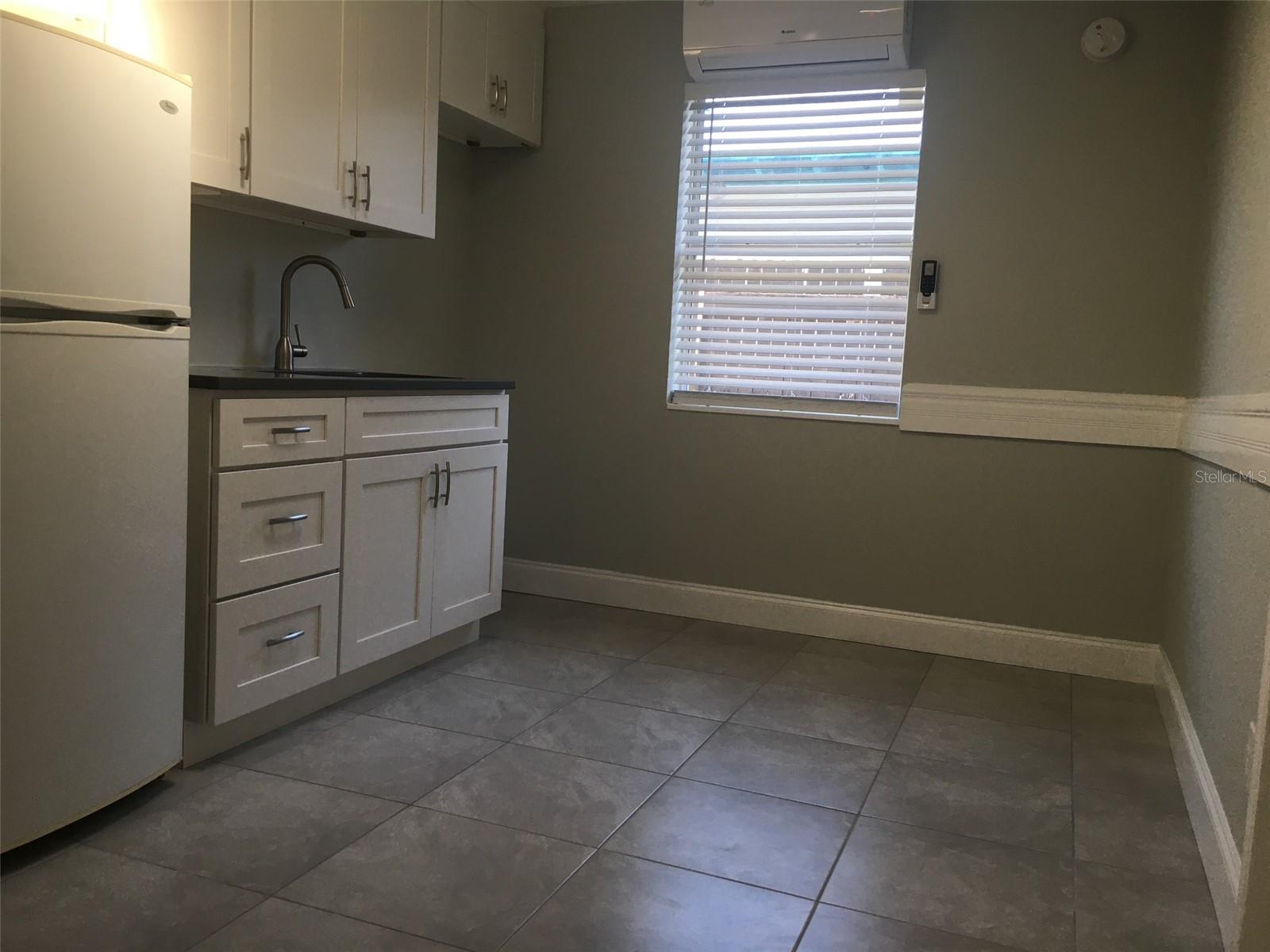8 W PAR ST #2, ORLANDO, FL, 32804
