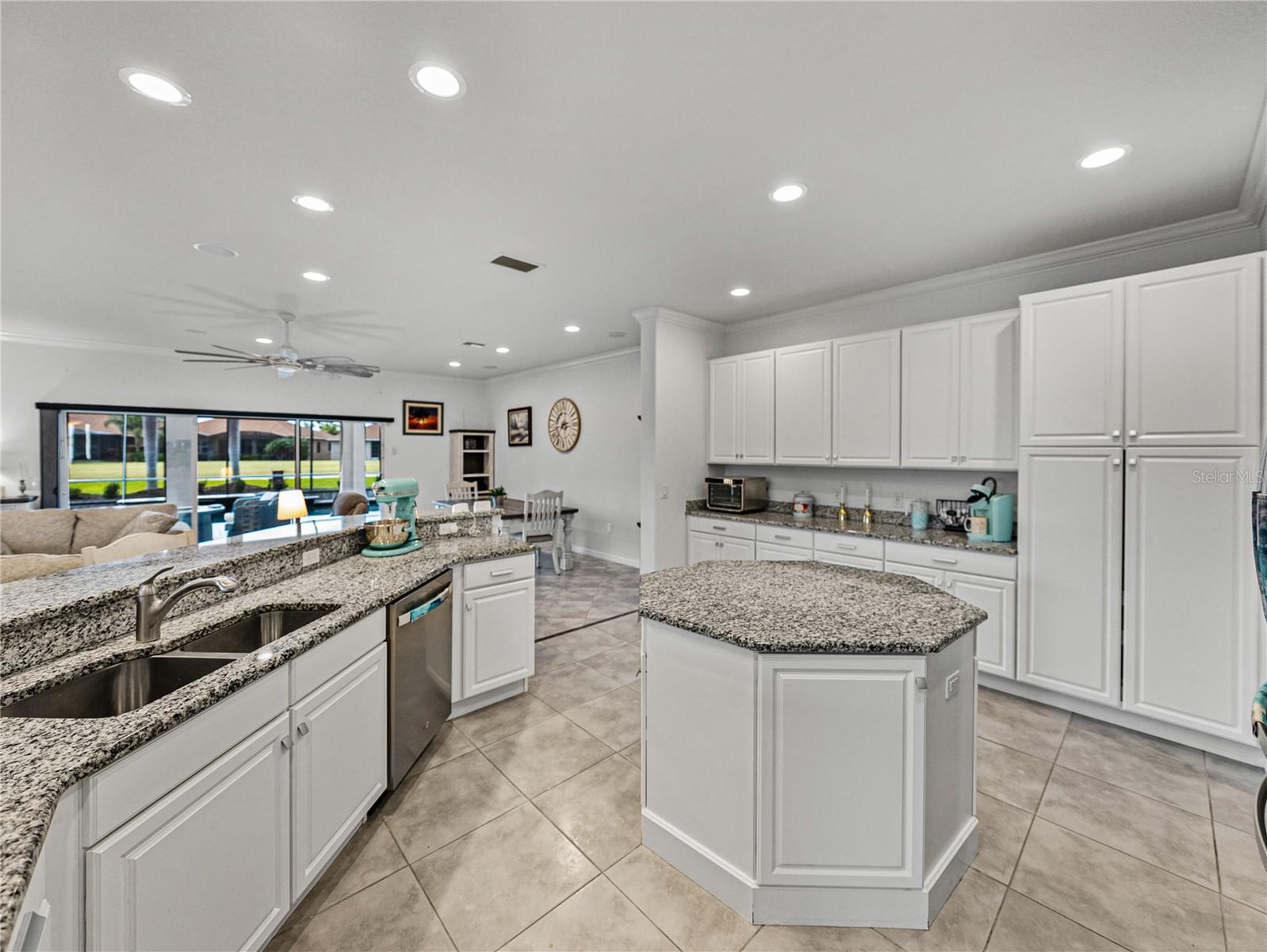 4240 DUNMORE DR, LAKE WALES, FL, 33859