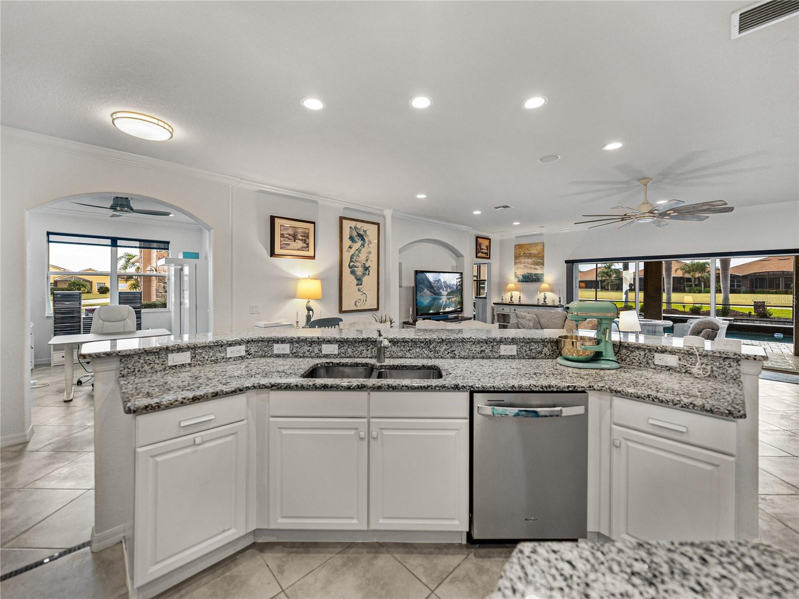 4240 DUNMORE DR, LAKE WALES, FL, 33859