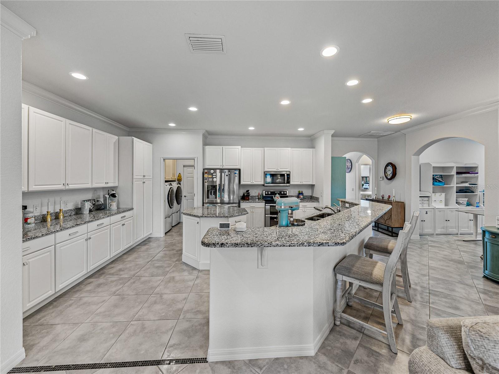 4240 DUNMORE DR, LAKE WALES, FL, 33859