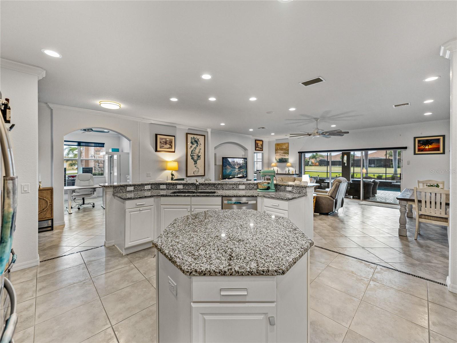 4240 DUNMORE DR, LAKE WALES, FL, 33859