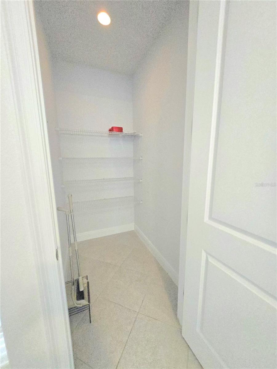 8877 LAKESHORE POINTE DR, WINTER GARDEN, FL, 34787